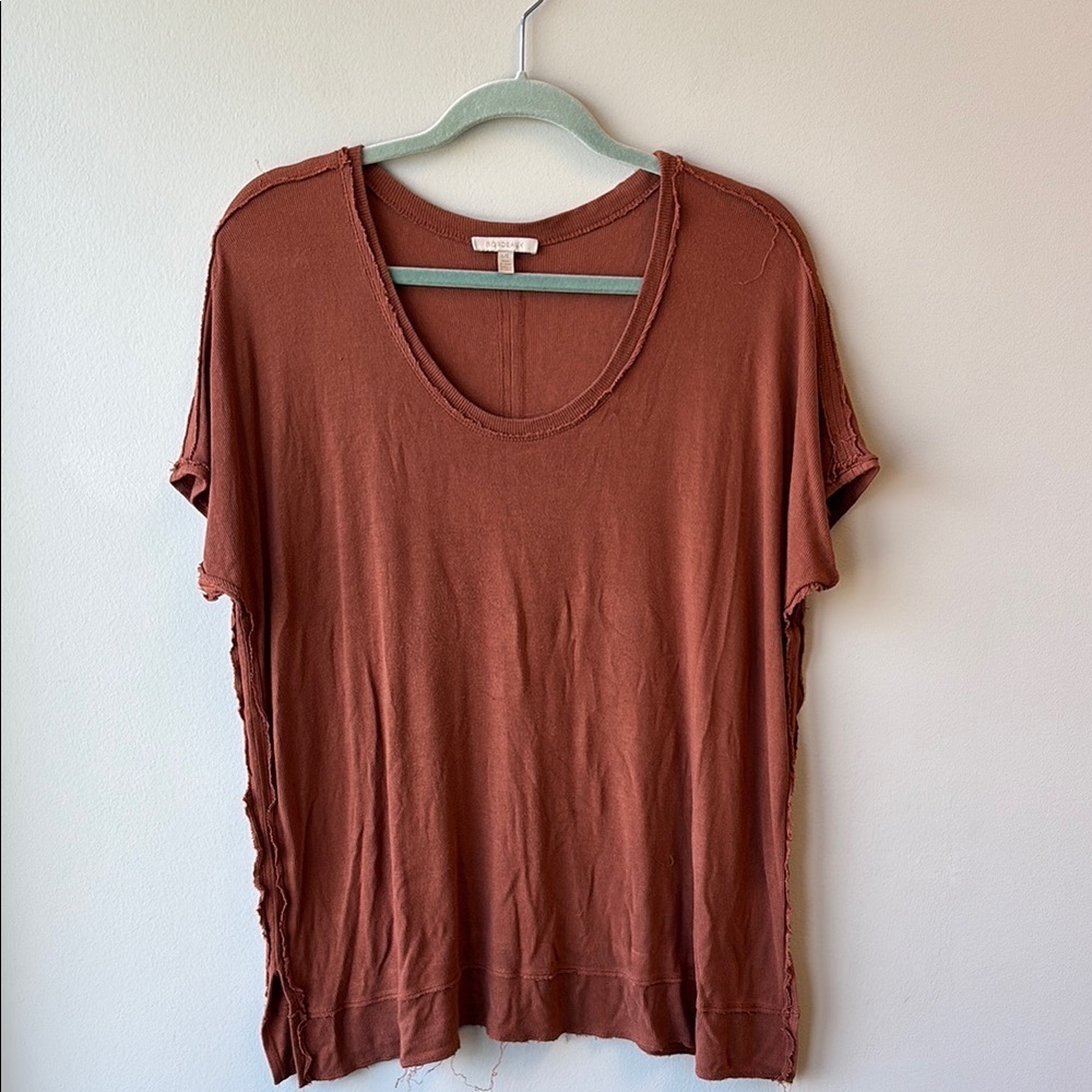 Bordeaux Large rust brown short sleeve tee